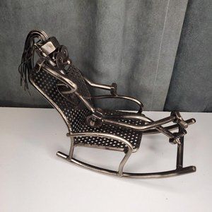 Nuts & Bolts Sculpture Woman in Rocking Chair on Phone STEELMAN24 Hinz & Kunst